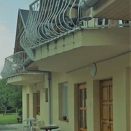 Fasor Vendeghaz 호텔 Balatonszárszó 외부 사진